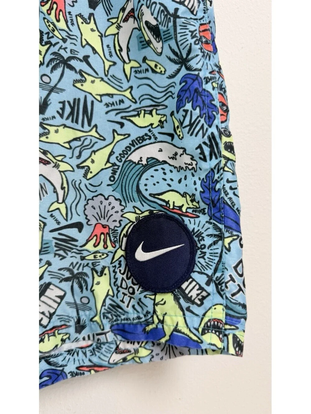 Nike Shark Party Meshed Lined Volley Shorts Boy's Size XL (13-15)